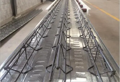 鋼筋桁架樓承板如何在市場(chǎng)中長(zhǎng)期發(fā)展？一起聽鋼筋桁架樓承板廠家來聊聊吧。